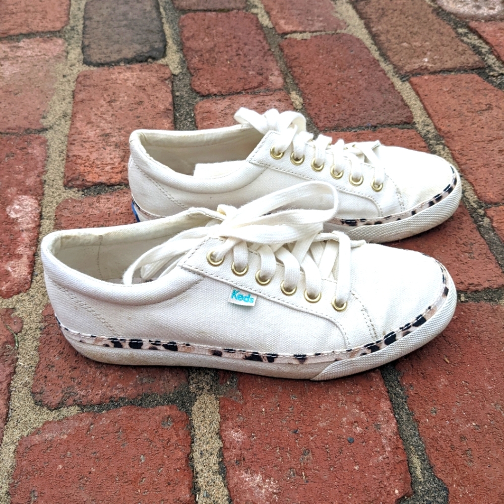 Keds lace up flats 6.5